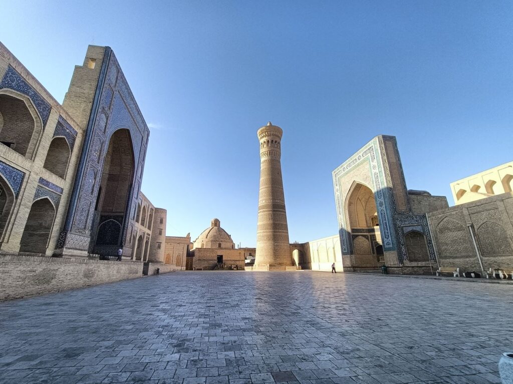 Po-i-kalyan Square_Things to do in Bukhara