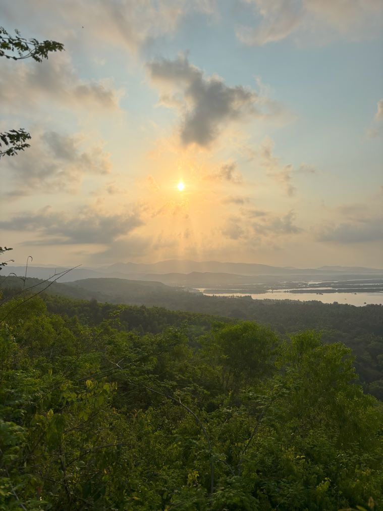 Views from top of Kagal cliff