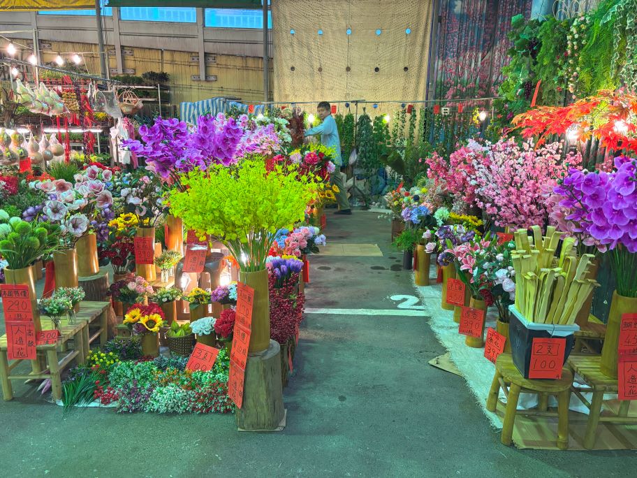 Artificial flowers as souvenirs from Taiwan