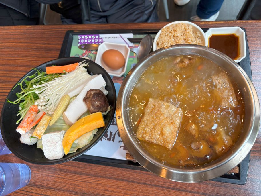 Hot pot served in Taiwan