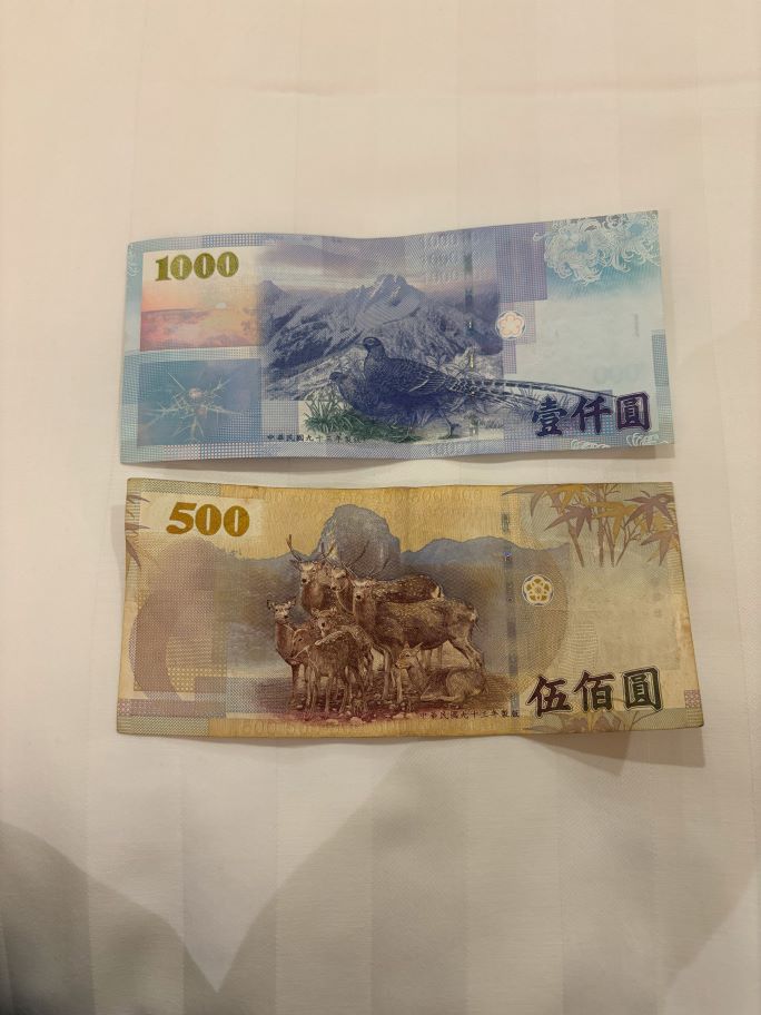 Taiwan currency featuring wildlife